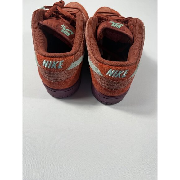 Nike SB Dunk Low Pro Skate Shoes Mens Size 10 Mystic Red Skateboard DV5429-601 main image 9